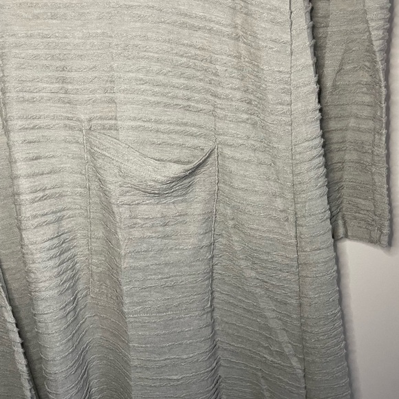 Gray Textured Lularoe Sarah Long Cardigan - Picture 4 of 8